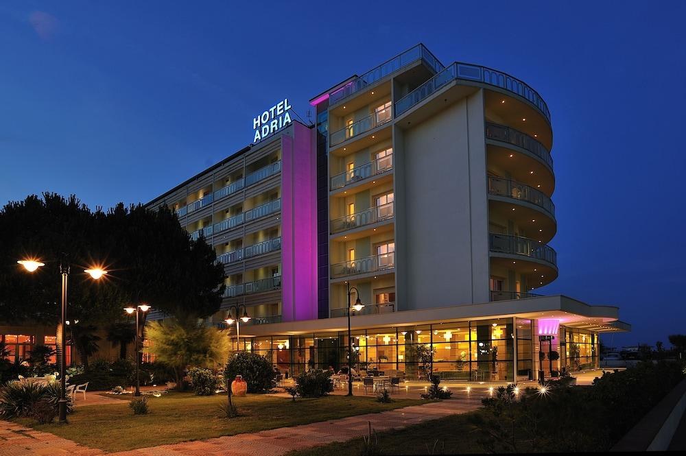 ADRIA HOTEL photo 2