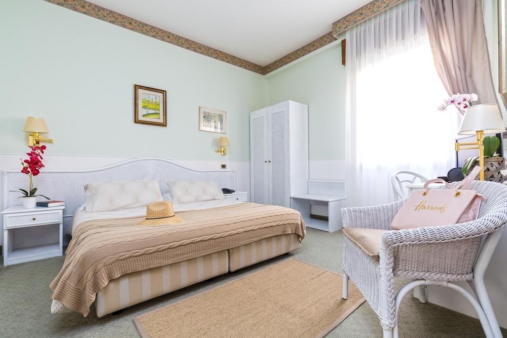Hotel Villa Tiziana photo 1