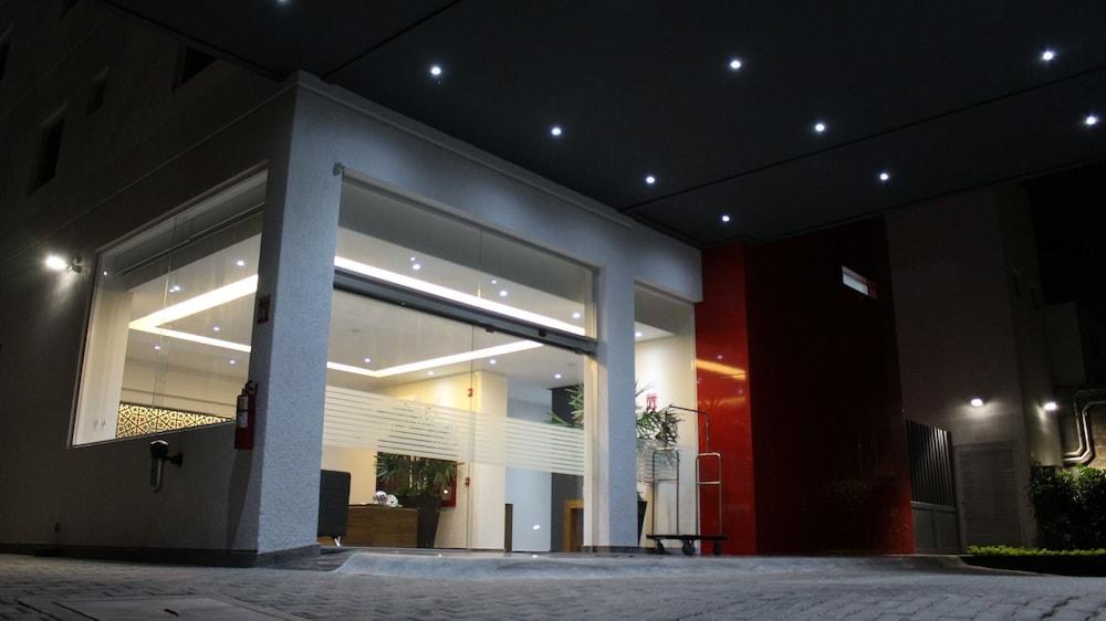 ECO HOTEL GUADALAJARA EXPO photo 2