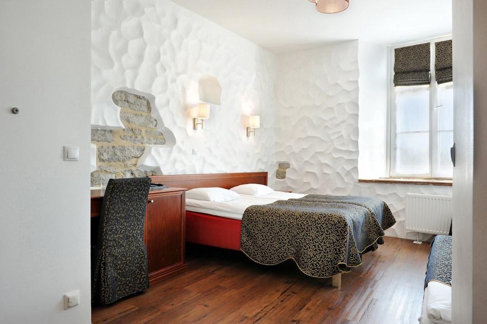 GOTTHARD RESIDENTS photo 3