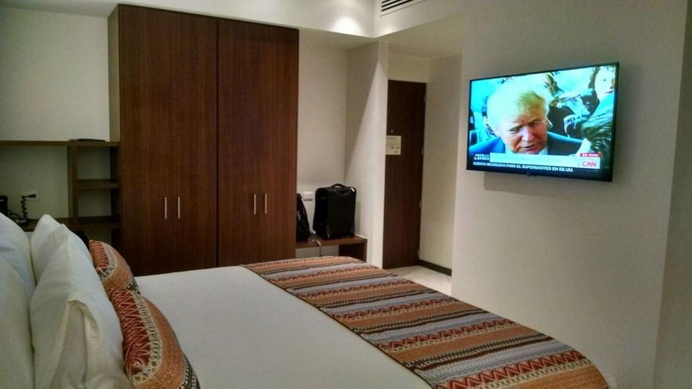 Best Western Plus Santa Marta Hotel photo 4