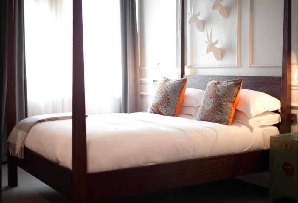 THE WARRINGTON HOTEL photo 3
