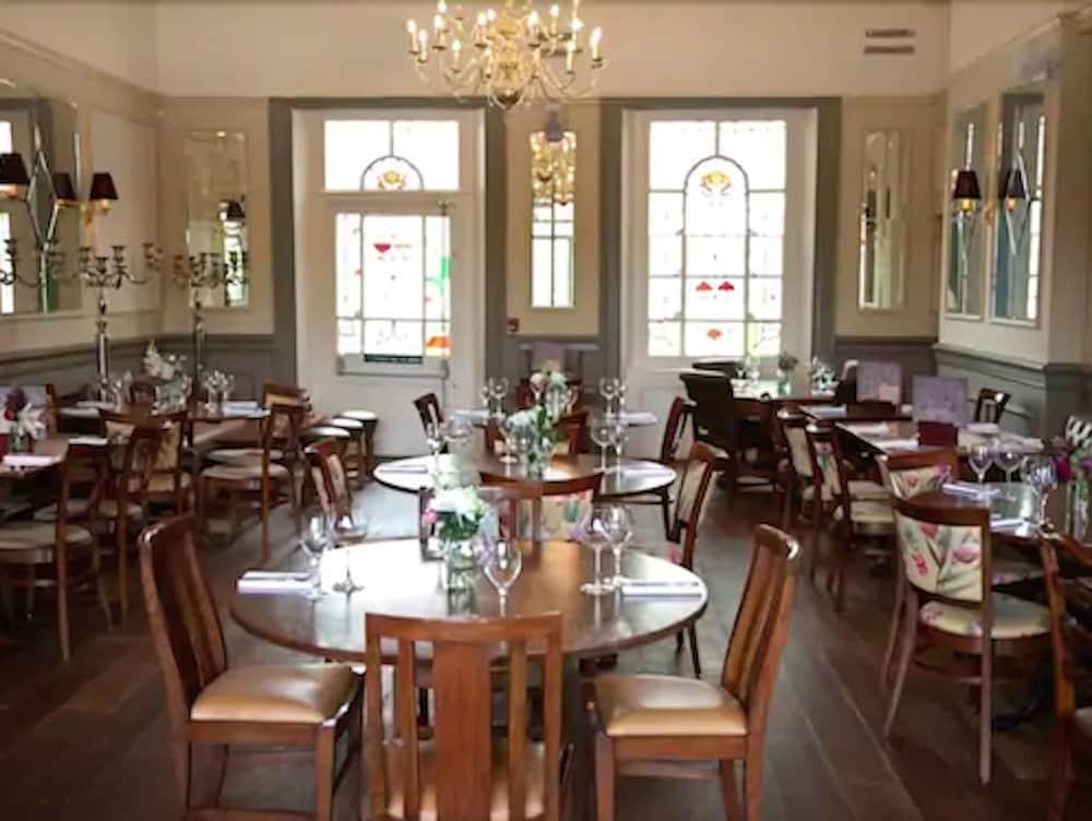 THE WARRINGTON HOTEL photo 4