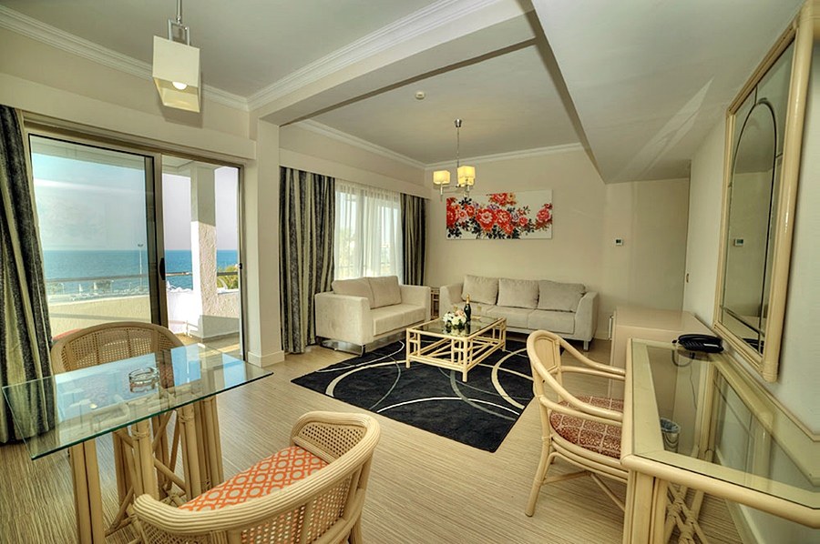 JASMINE COURT HOTEL & CASINO photo 1