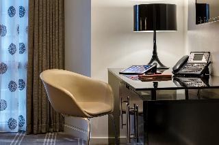 RADISSON BLU EDWARDIAN NEW PROVIDENCE WHARF HOTEL photo 2