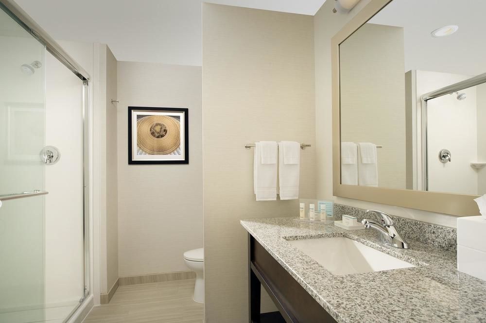 Hampton Inn Washington DC NoMa Union Station photo 2