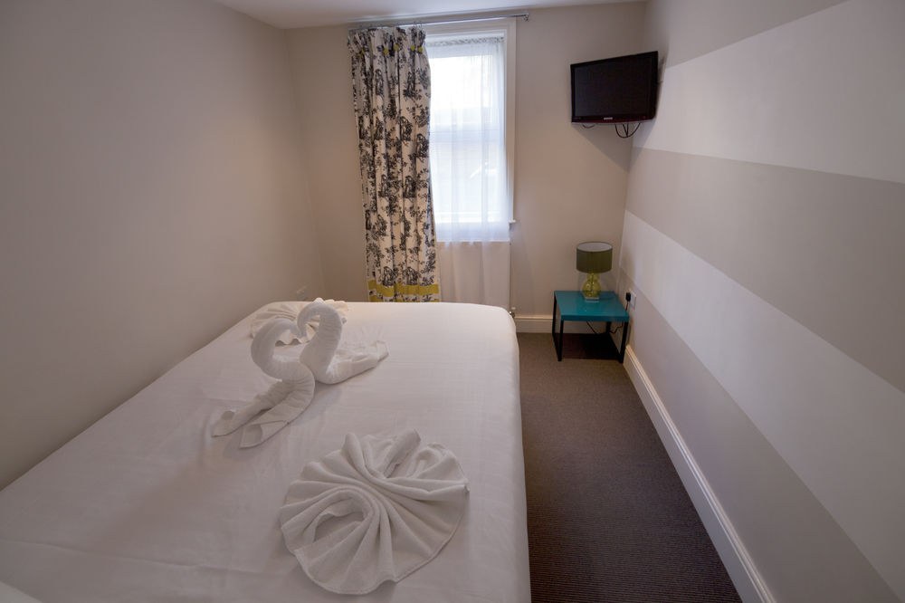 MSTAY RUSSELL COURT HOTEL photo 4