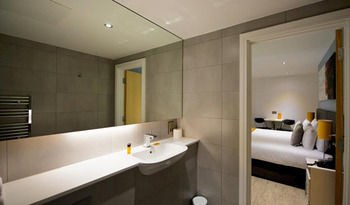 Staycity Aparthotels, London, Deptford Bridge photo 1