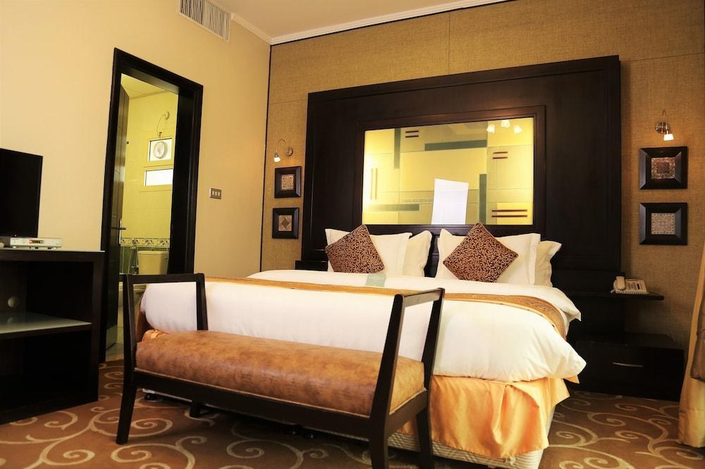 Boudl Kuwait~ photo 2