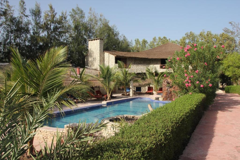 LE CAMPEMENT LAC ROSE