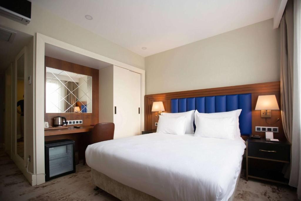 RAMADA PLAZA BY WYNDHAM ISTANBUL SULTANAHMET photo 2