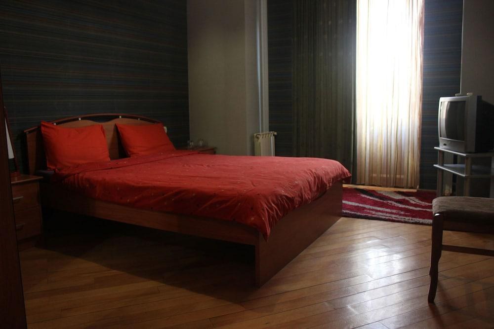 ARGO PALACE photo 1
