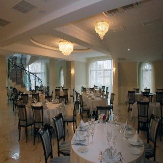 PRESIDENT PLAZA HOTEL