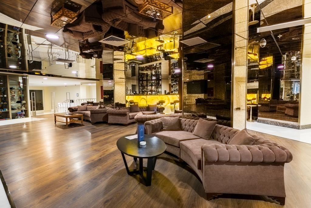 JRW WELMOND HOTEL & CASINO BATUMI photo 1