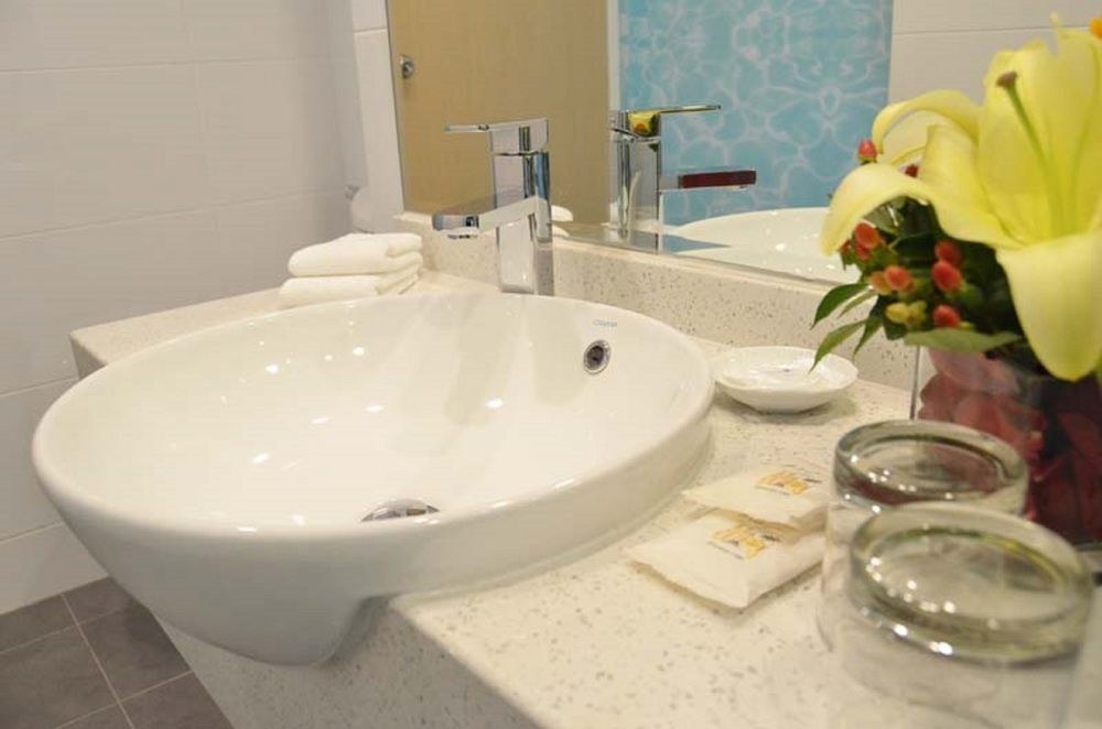 OCEANIA HOTEL photo 1