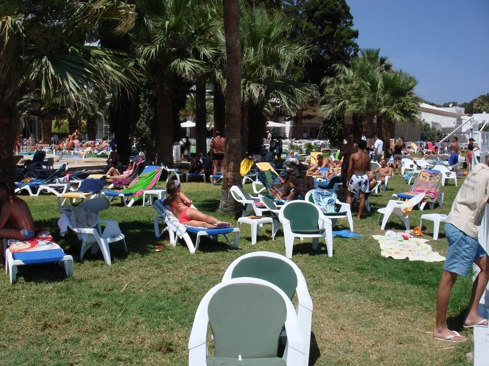 CORNICHE PALACE