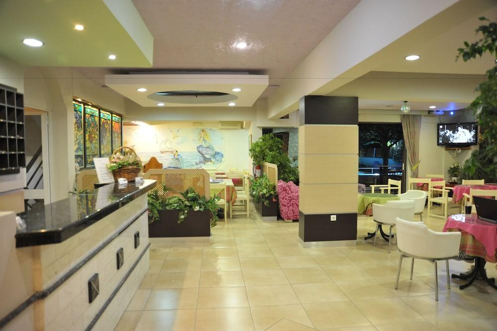 Anseli Hotel Apartments and Studios photo 3