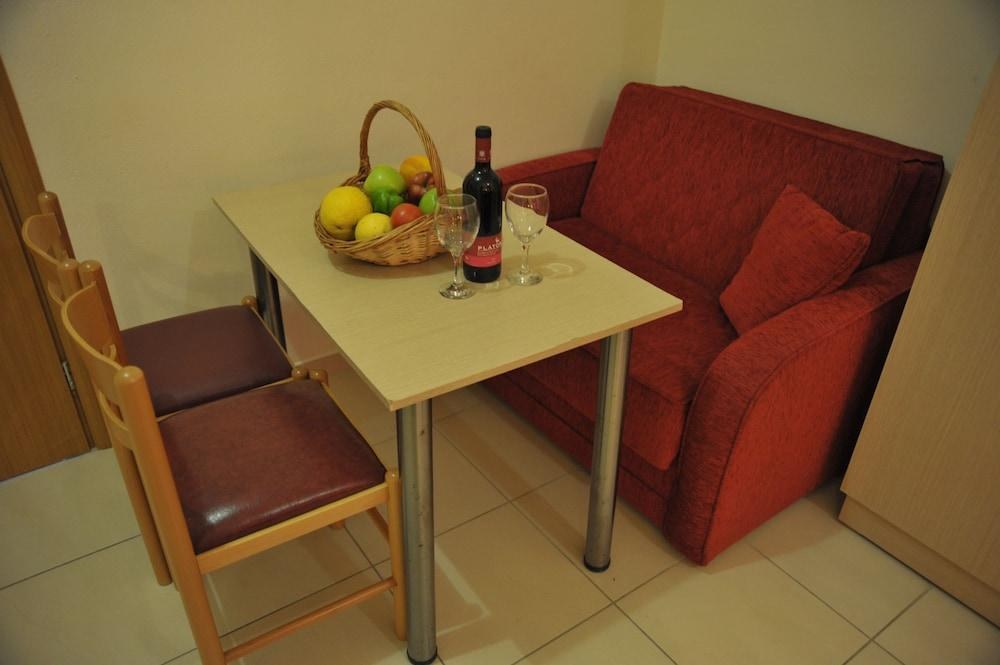 Anseli Hotel Apartments and Studios photo 4