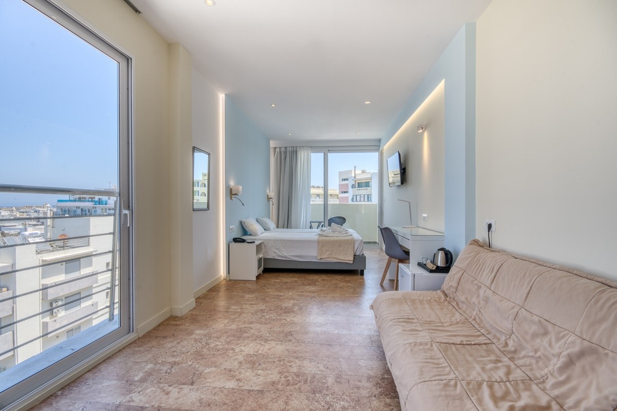 ARTE HOTEL photo 3