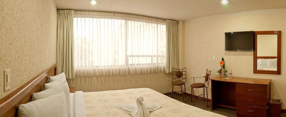 HOTEL DON SIMÓN photo 2