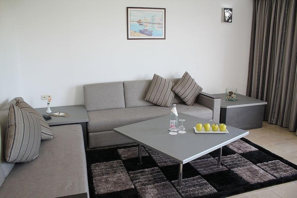 ANDALUCIA BEACH HOTEL RESIDENCE photo 4
