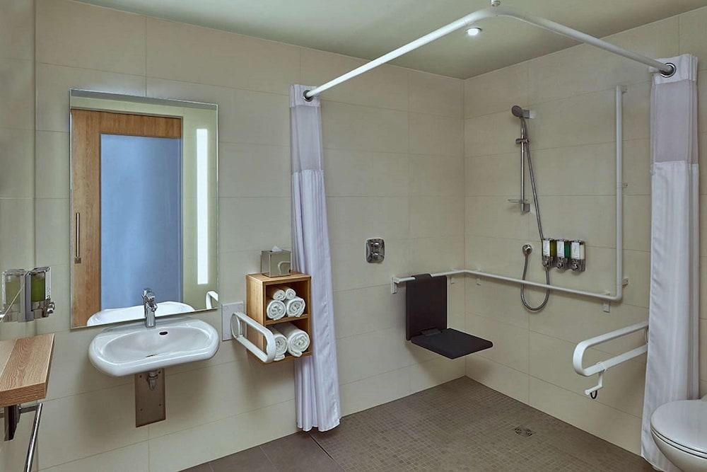 HAMPTON BY HILTON BERLIN CITY CENTRE ALEXANDERPLATZ photo 4