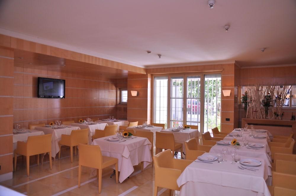 Hotel Tre Fontane photo 3
