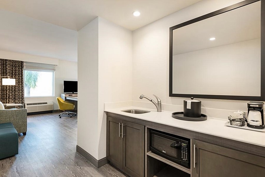 HAMPTON INN & SUITES MIAMI WYNWOOD DESIGN photo 2