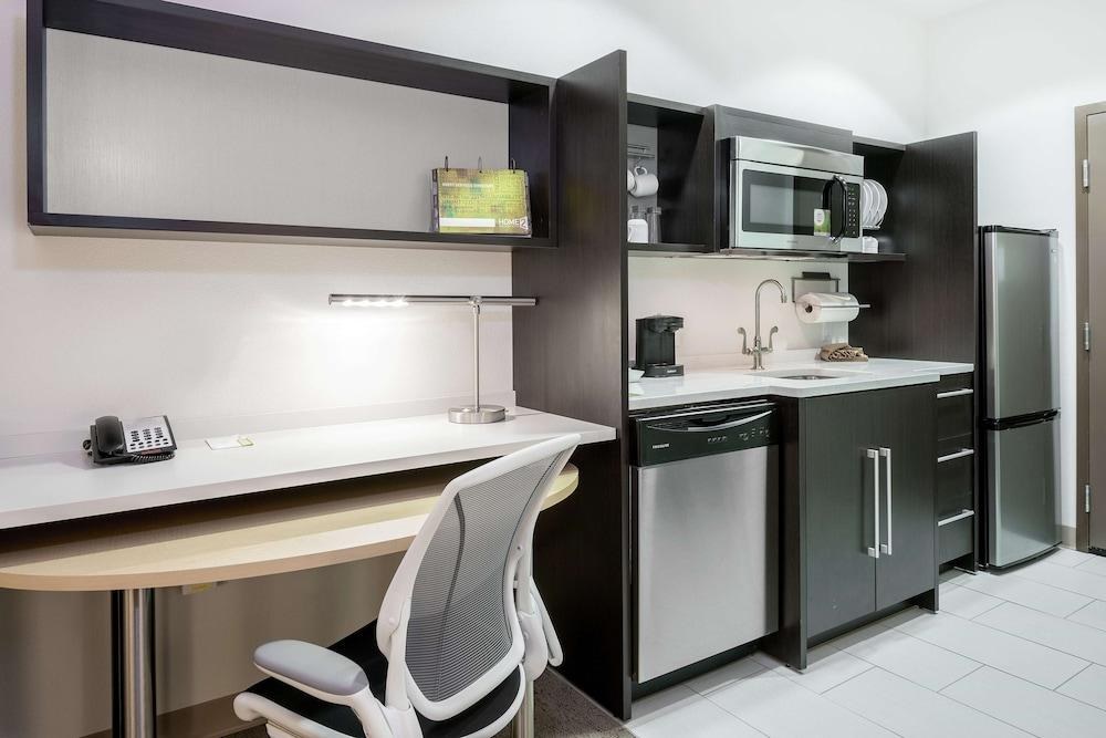 Home2 Suites by Hilton Austin Airport photo 3
