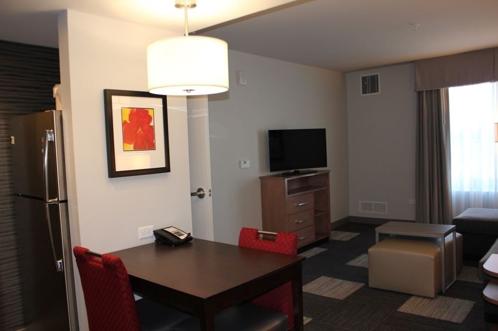 Homewood Suites by Hilton TechRidge Parmer @ I-35 photo 1