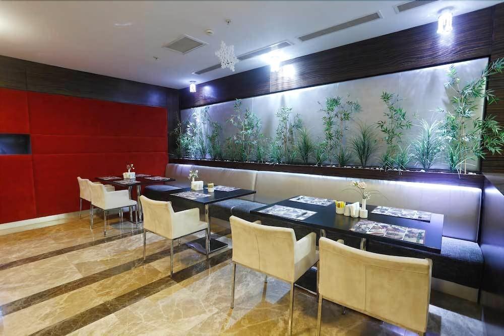 DEMORA HOTEL photo 4