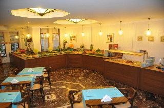 AZAK HOTEL photo 2