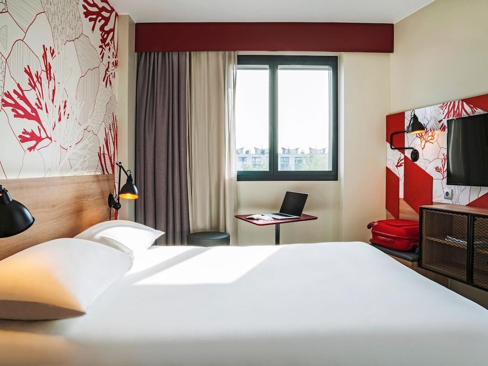 IBIS STYLES BARCELONA CITY photo 4