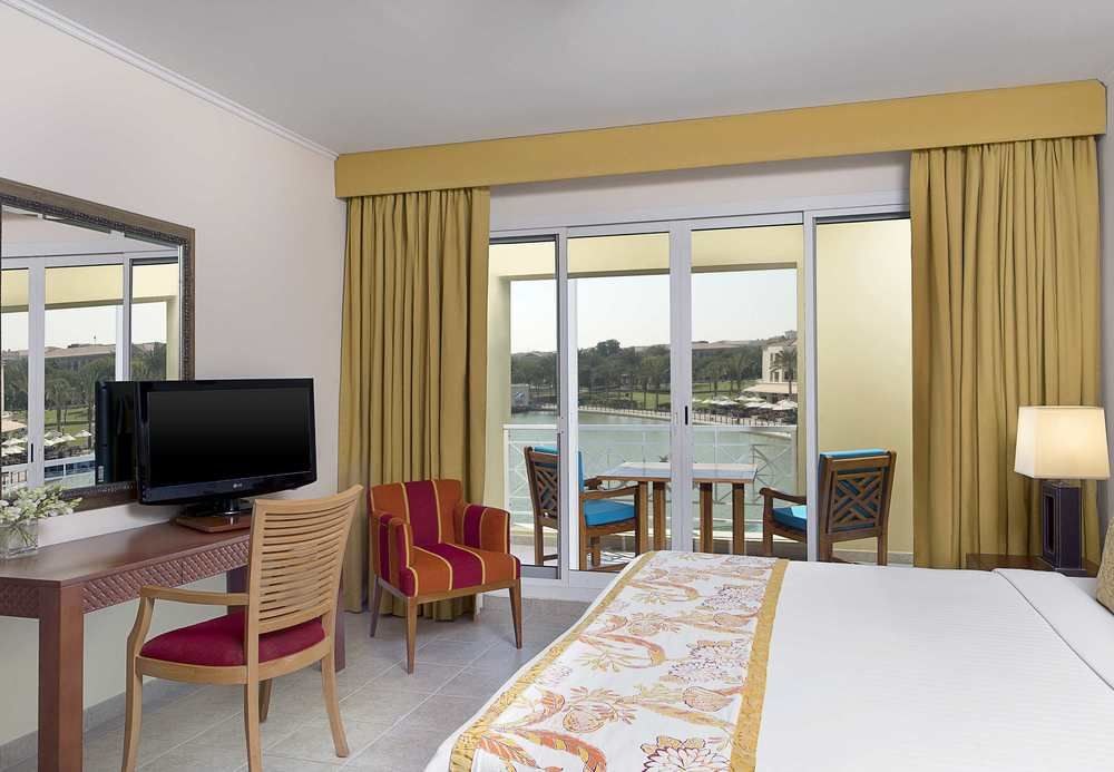 MARRIOTT EXECUTIVE APARTMENTS DUBAI, GREEN COMMUNITY
