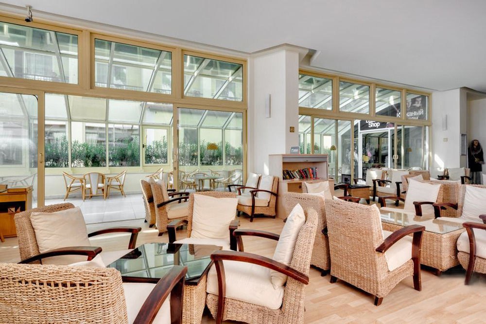 HOTEL GOLDEN LOTUS photo 1