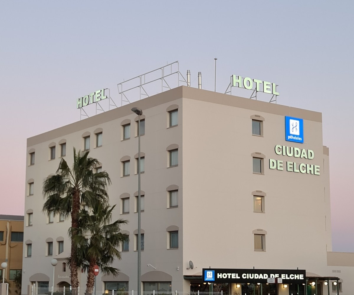YIT CIUDAD DE ELCHE htl