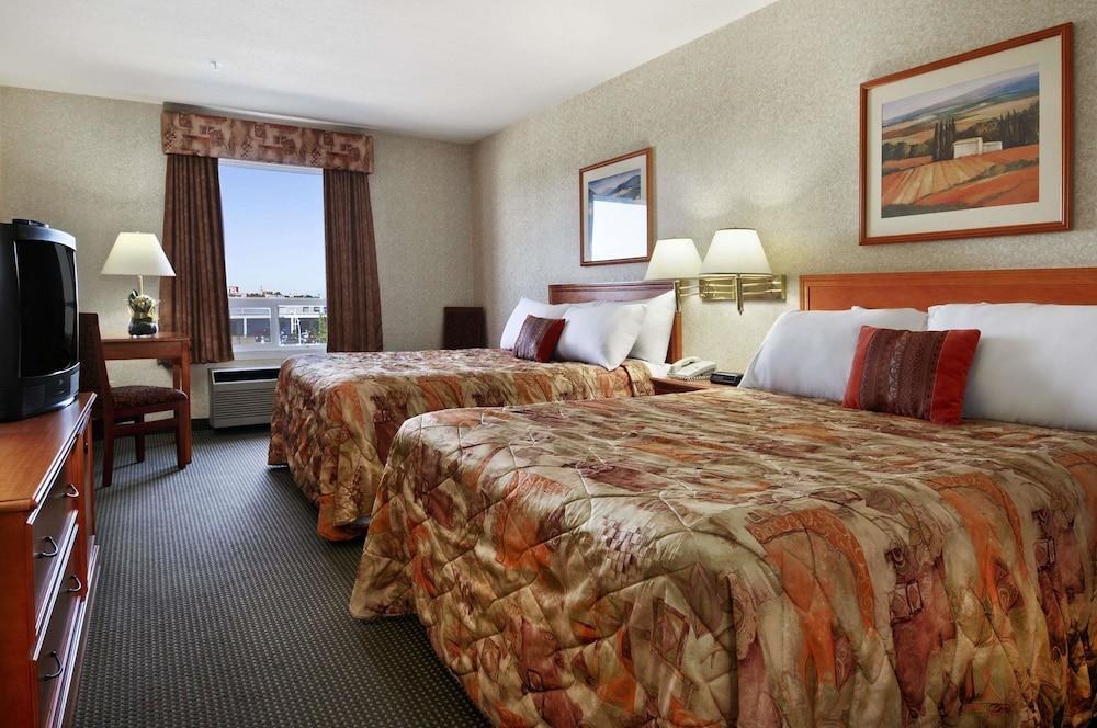 Days Inn by Wyndham Saskatoon photo 4