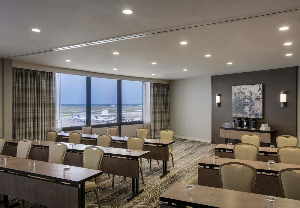 HOUSTON AIRPORT MARRIOTT AT GEORGE BUSH INTERCONTINENTAL photo 2