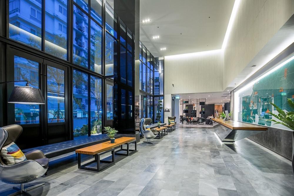 CROSS VIBE BANGKOK SUKHUMVIT HOTEL photo 3