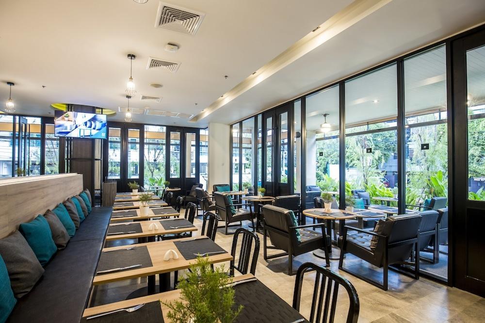 CROSS VIBE BANGKOK SUKHUMVIT HOTEL photo 4