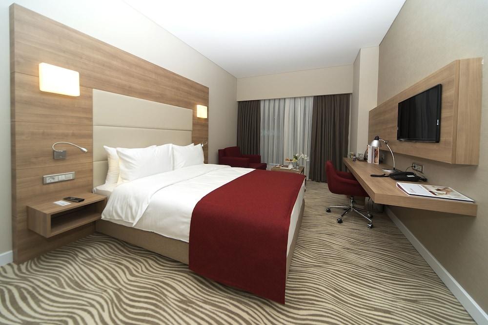 Ramada Encore Kartal photo 2