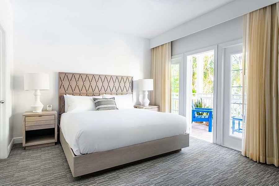 PARROT KEY HOTEL & VILLAS