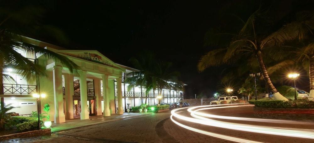 Best Western Plus Accra Beach Hotel photo 2