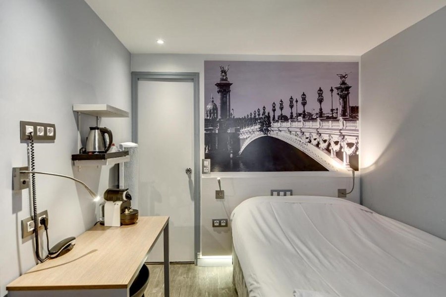 Hôtel Kyriad Paris 12 - Nation photo 1