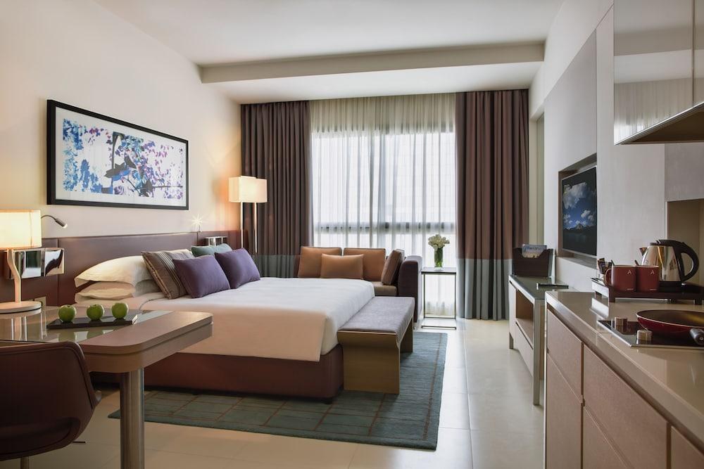 Capital Centre Arjaan by Rotana photo 3