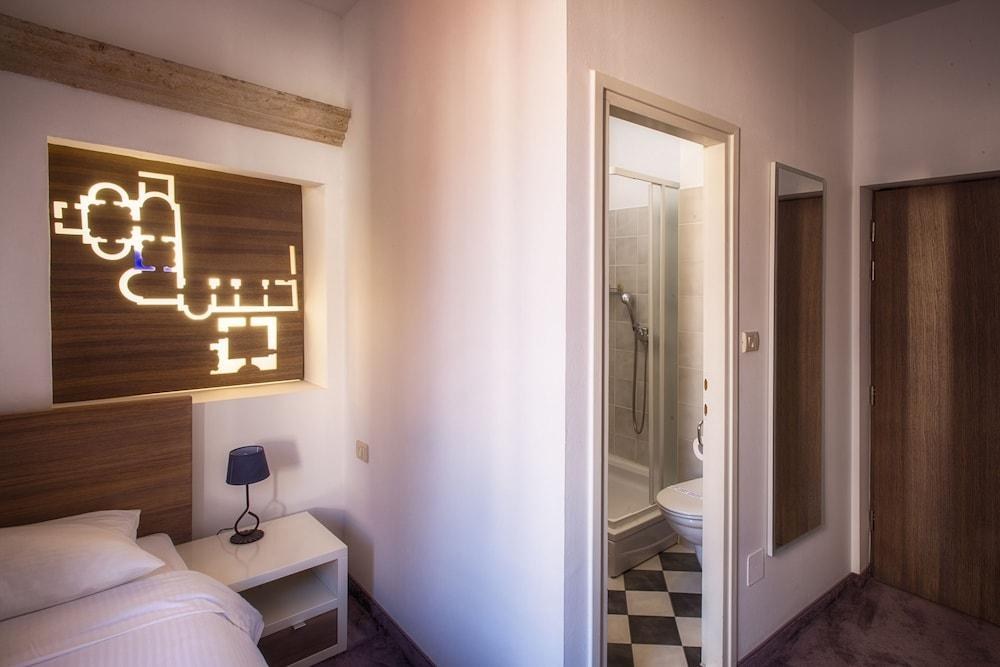 HOTEL SLAVIJA photo 4