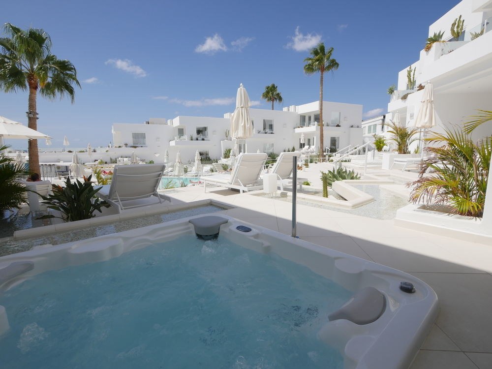 Lani's Suites de Luxe photo 2