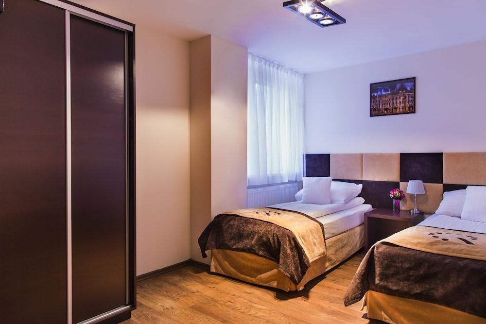 BOUTIQUE HOTEL'S III photo 2