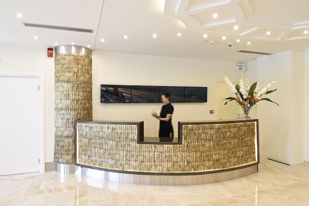 ATHENS AVENUE HOTEL photo 2