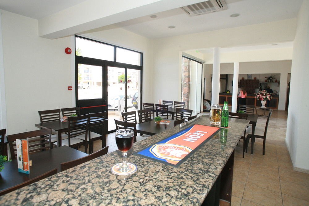 NEW YORK PLAZA HOTEL APARTMENTS photo 1